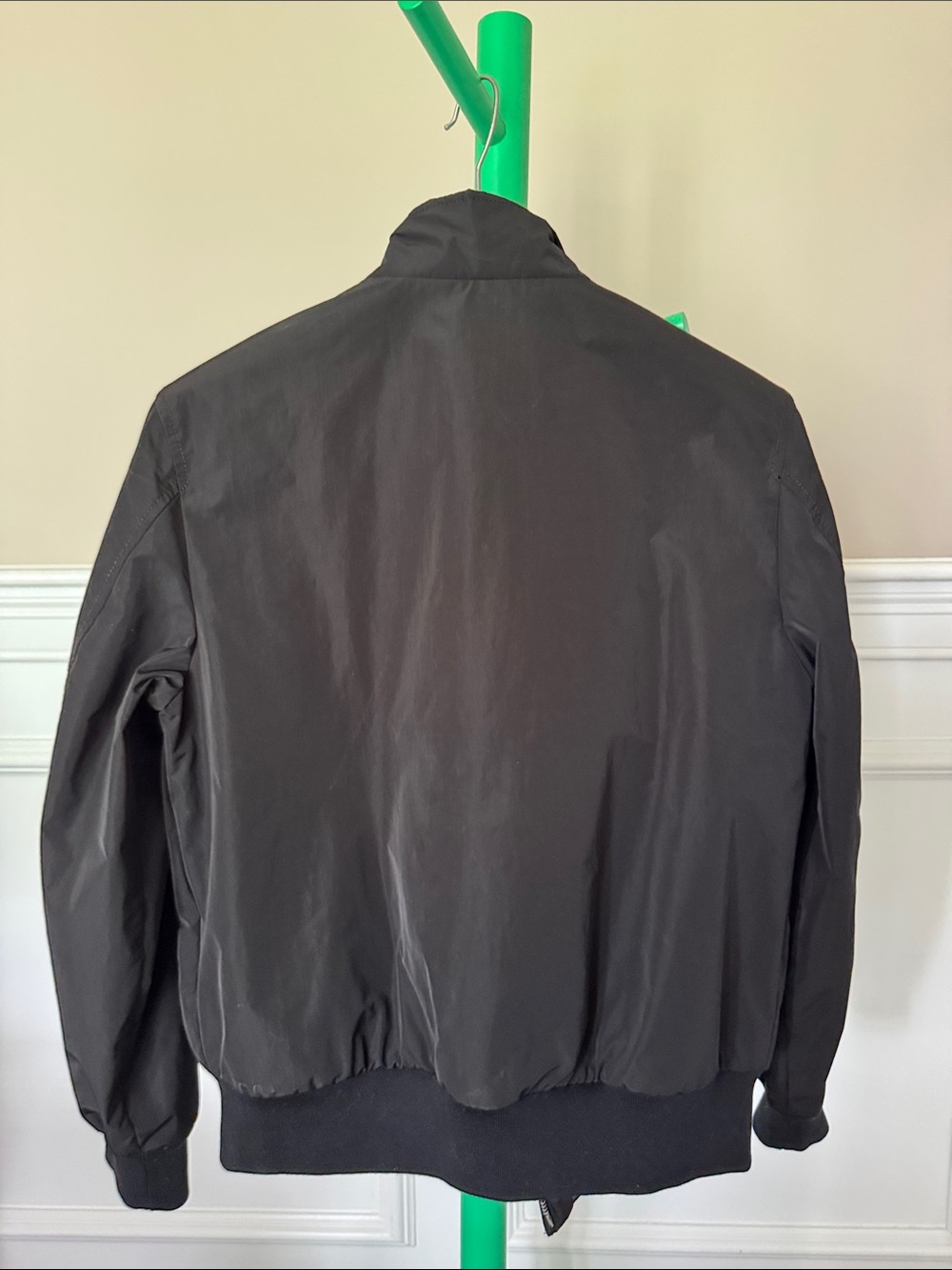 Burberry Black Bomber Jacket with Check Lining - Picture 2 of 9